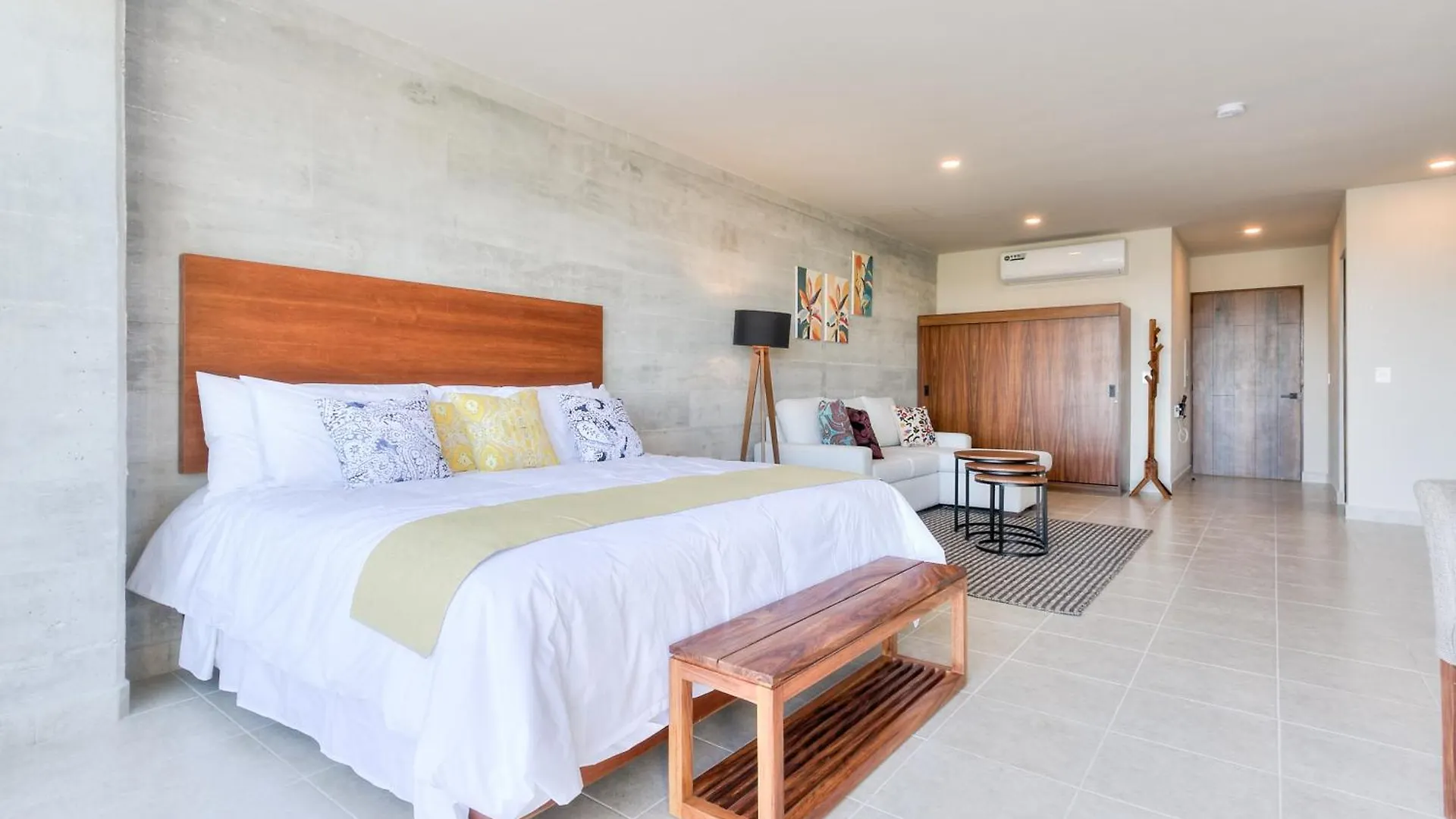 Centrally Located Apartment With Pool, Gym, Coworking And Wifi Cancún